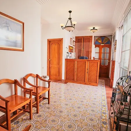 Guest house Azul 2*
