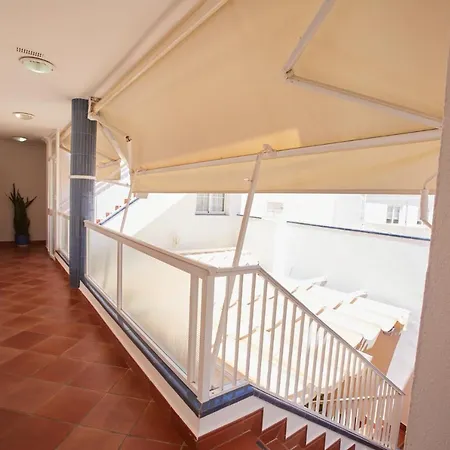 Guest house Azul 2*